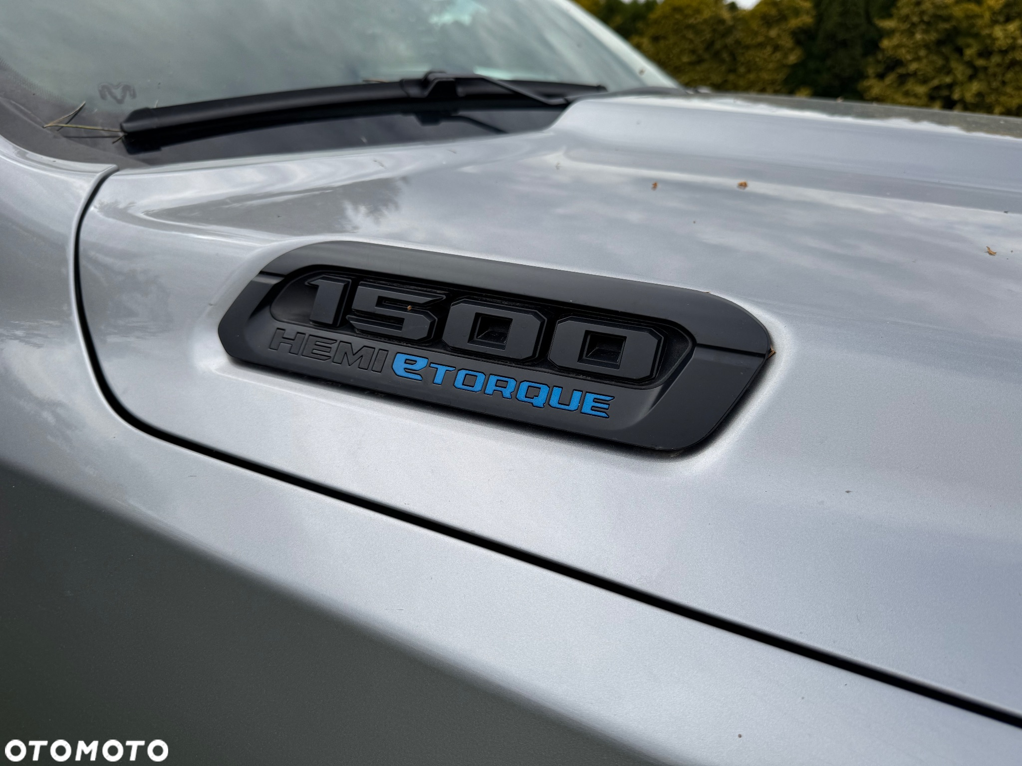Dodge RAM 1500 5.7 4x4 - 8