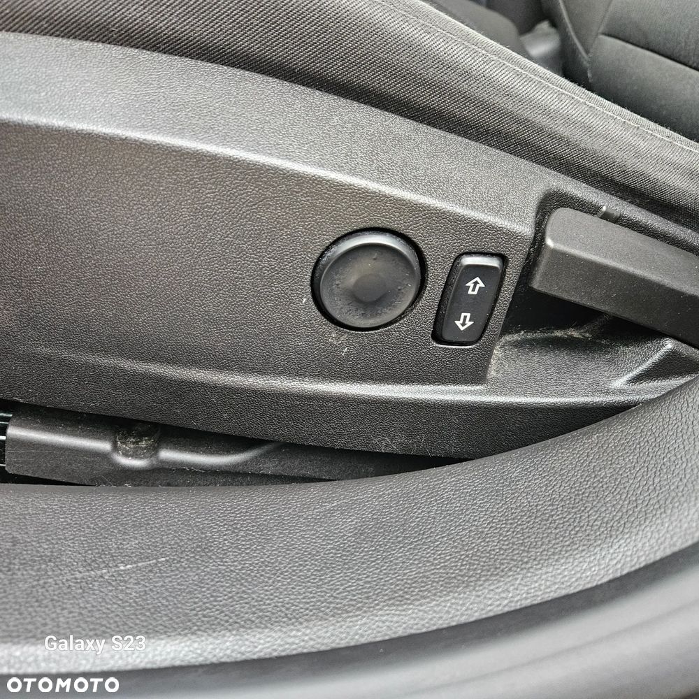 Opel Insignia 1.4 T Edition S&S - 18