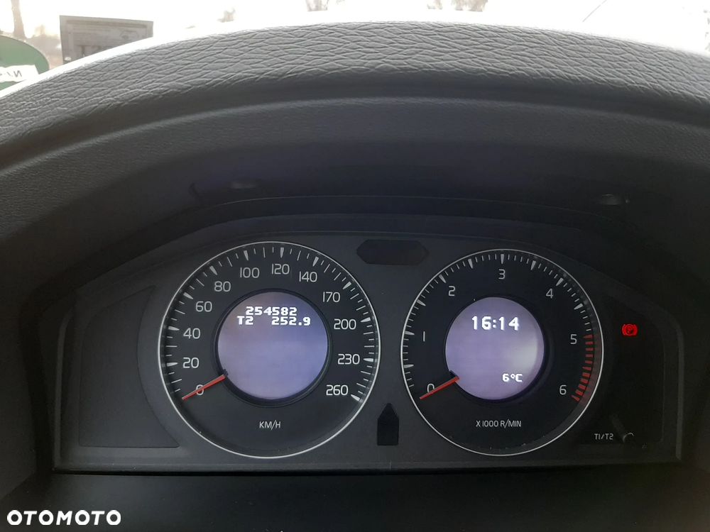 Volvo V70 DRIVe Momentum - 21