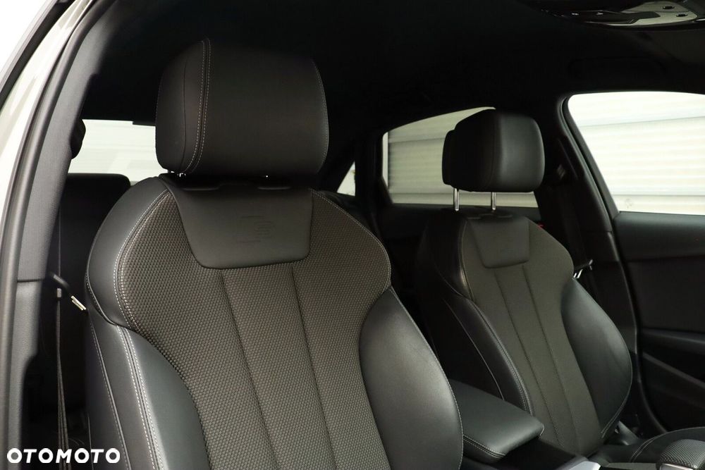 Audi A4 Limousine - 13