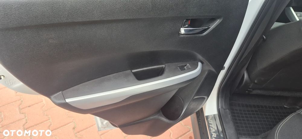 Suzuki Vitara 1.6 (4x2) Comfort+ - 14