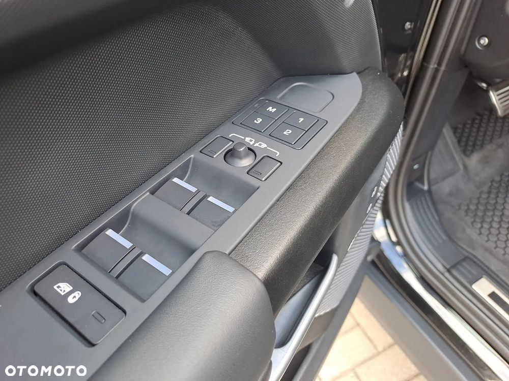 Land Rover Defender 5.0 P525 V8 - 28