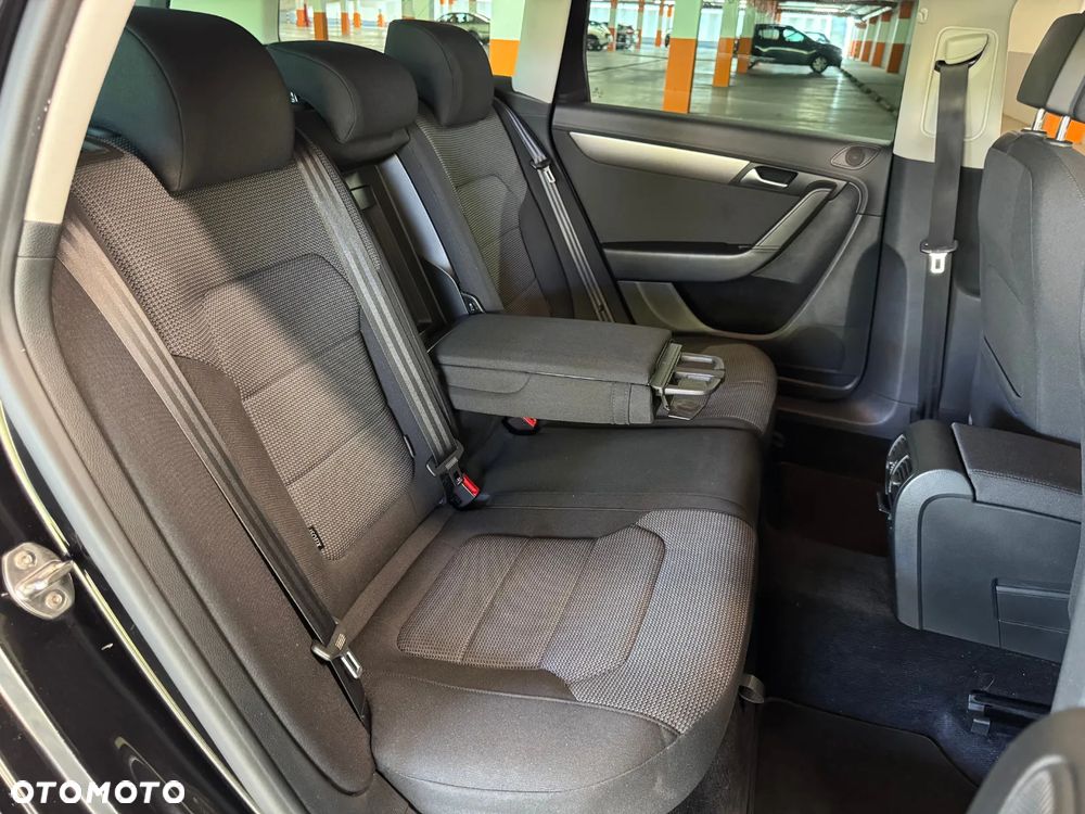 Volkswagen Passat Variant 2.0 TDI 4Motion BlueMotion Technol Comfortline - 18