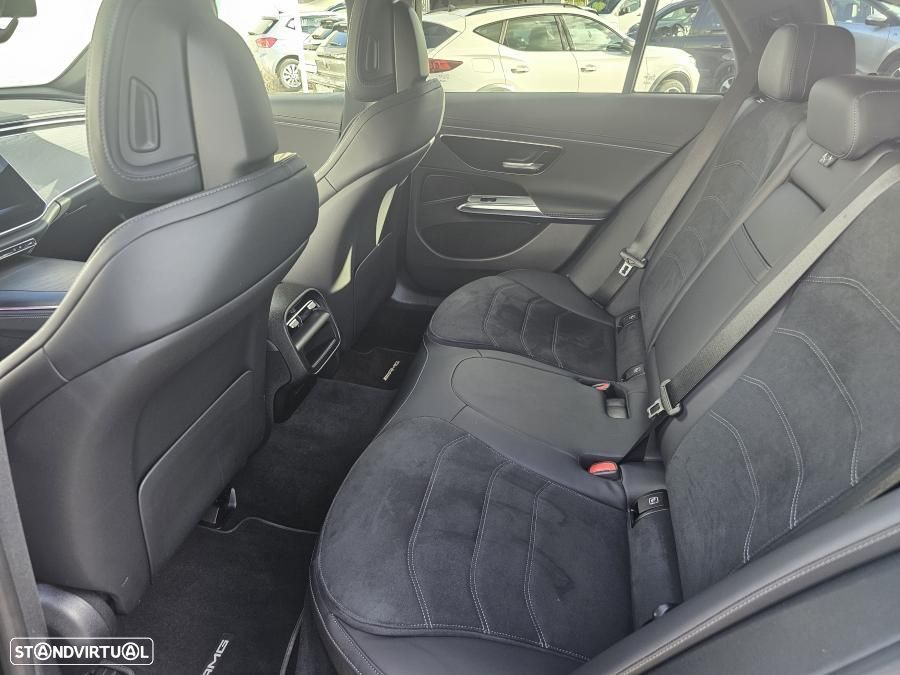 Mercedes-Benz E 300 e Station 9G-TRONIC AMG Line - 29