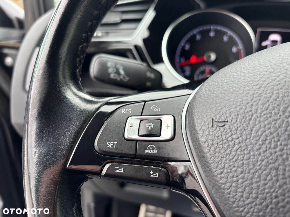 Volkswagen Touran 1.2 TSI (BlueMotion Technology) SOUND - 20