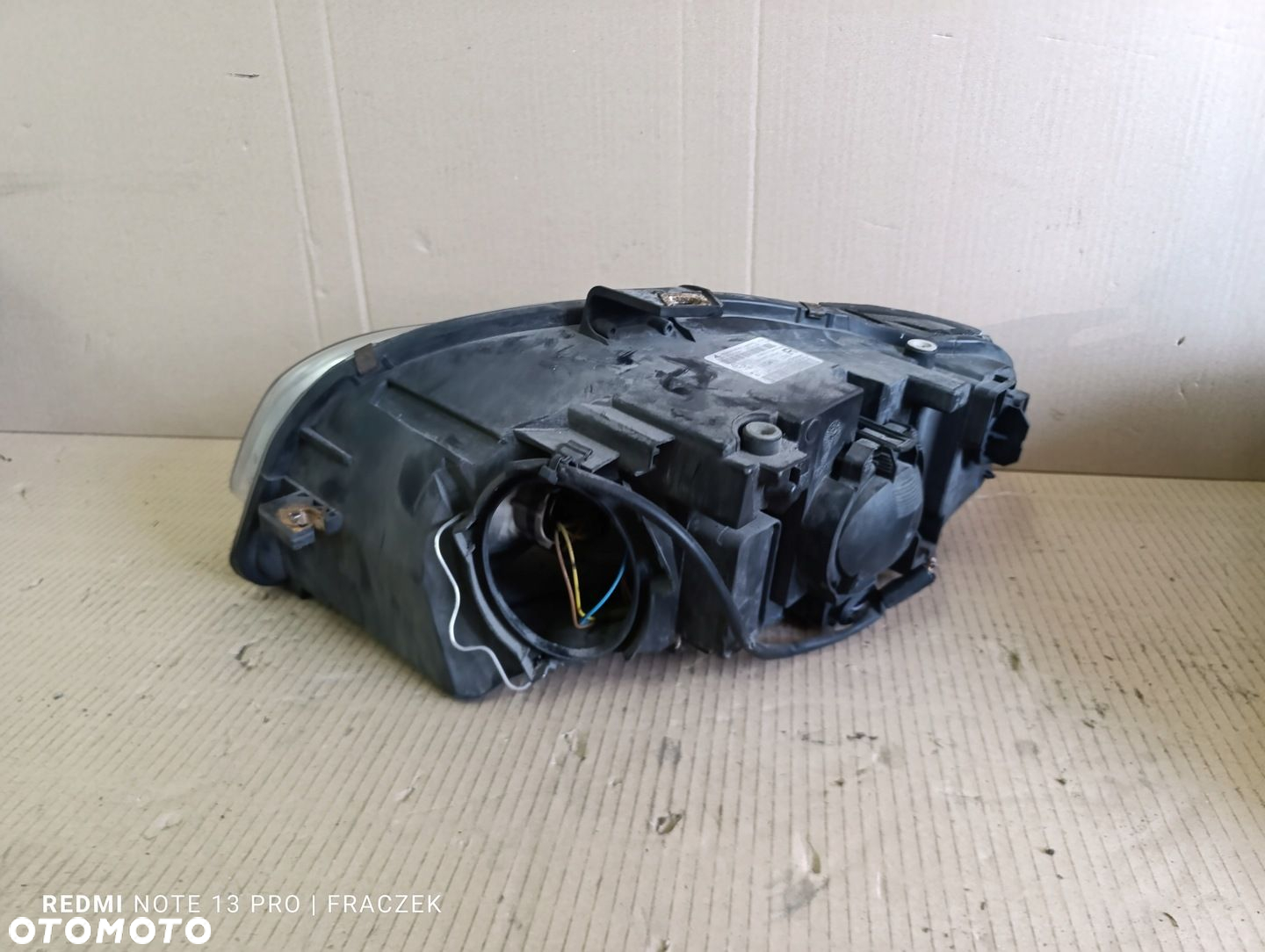 REFLEKTOR PRAWY LAMPA PRAWY LUB LEWY PRZÓD AUDI A4 B7 8E0941004BK - 7