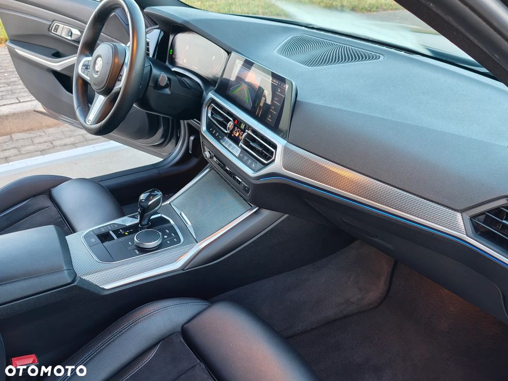 BMW Seria 3 320d M Sport sport - 8