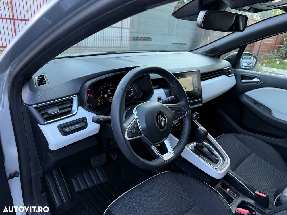 Renault Clio TCe 90 X-tronic INTENS - 17