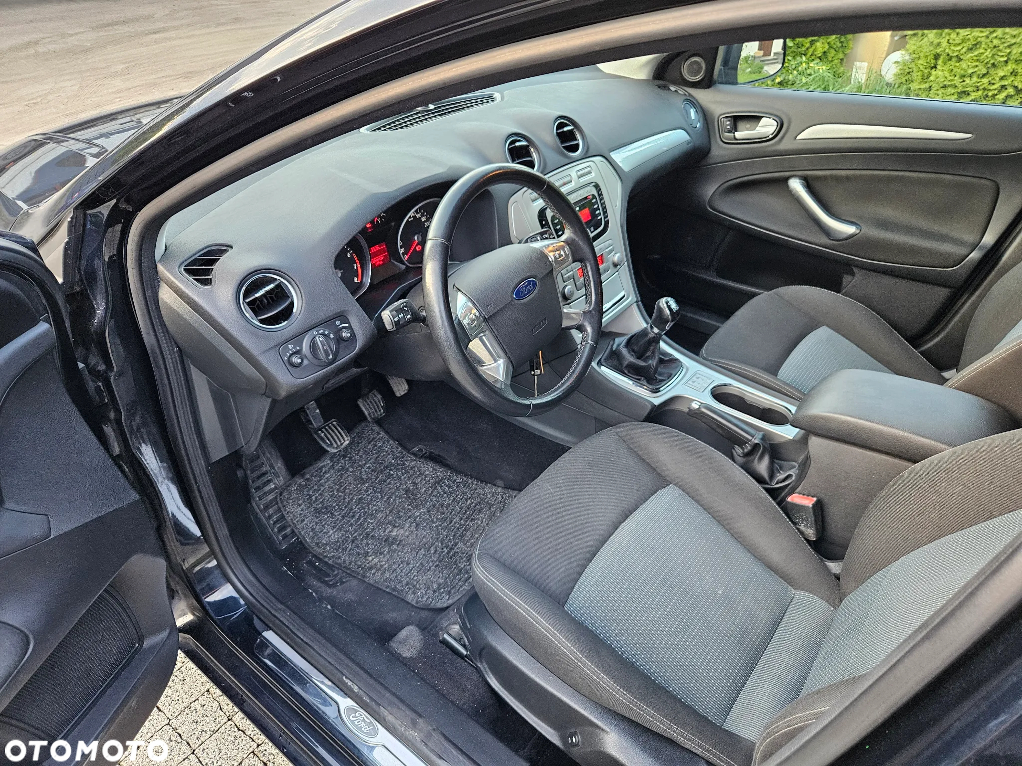 Ford Mondeo 1.6 Silver X - 10