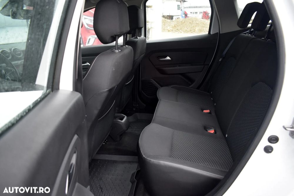Dacia Duster 1.6 SCe 4WD Comfort - 11