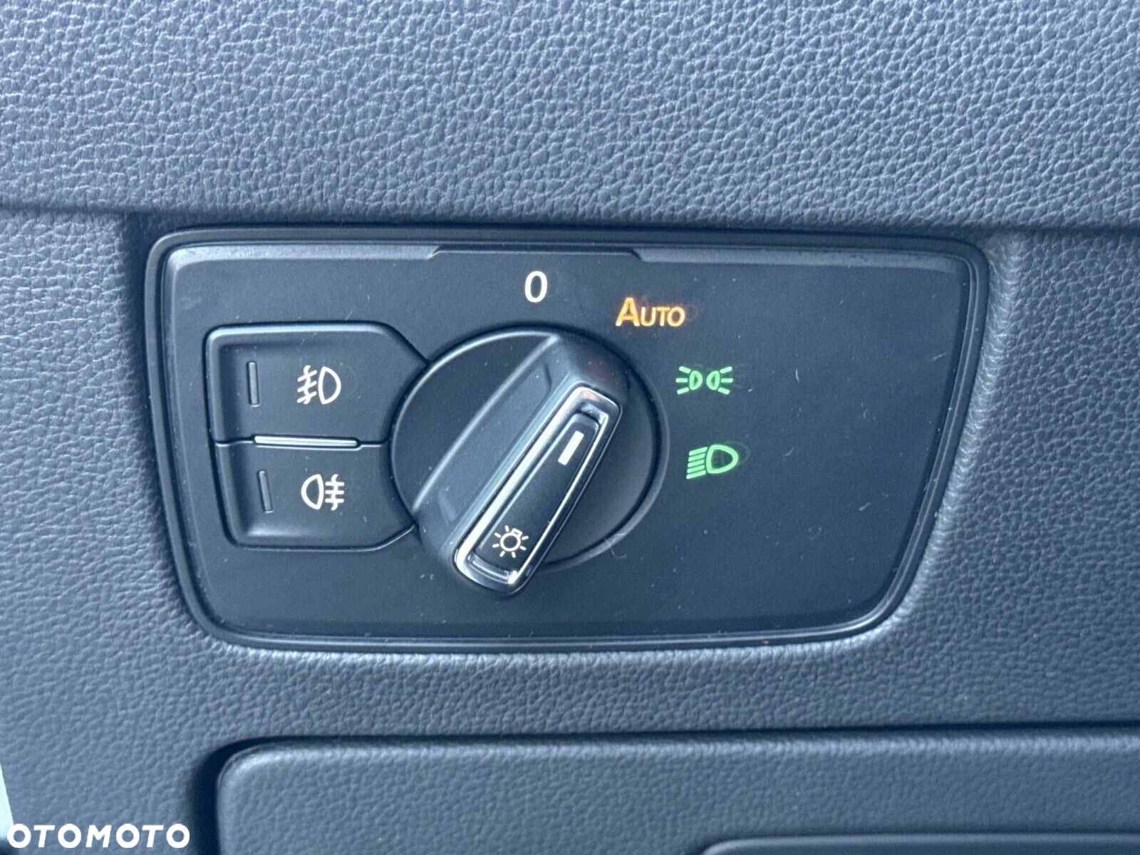 Volkswagen Passat 2.0 TSI Elegance DSG - 20