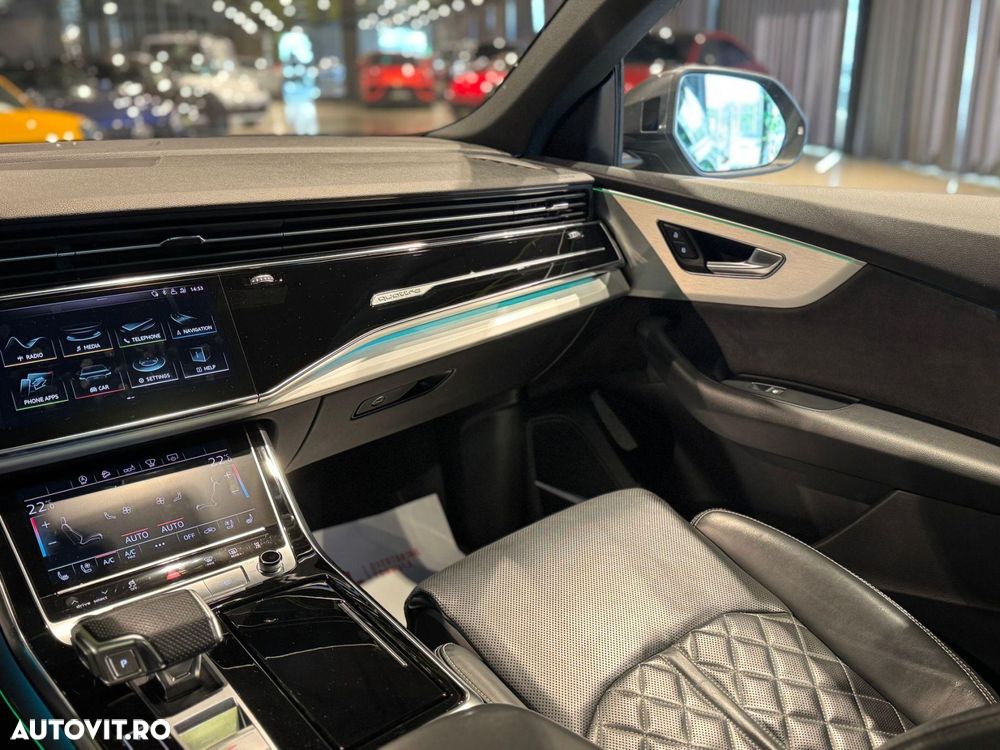Audi SQ8 - 20