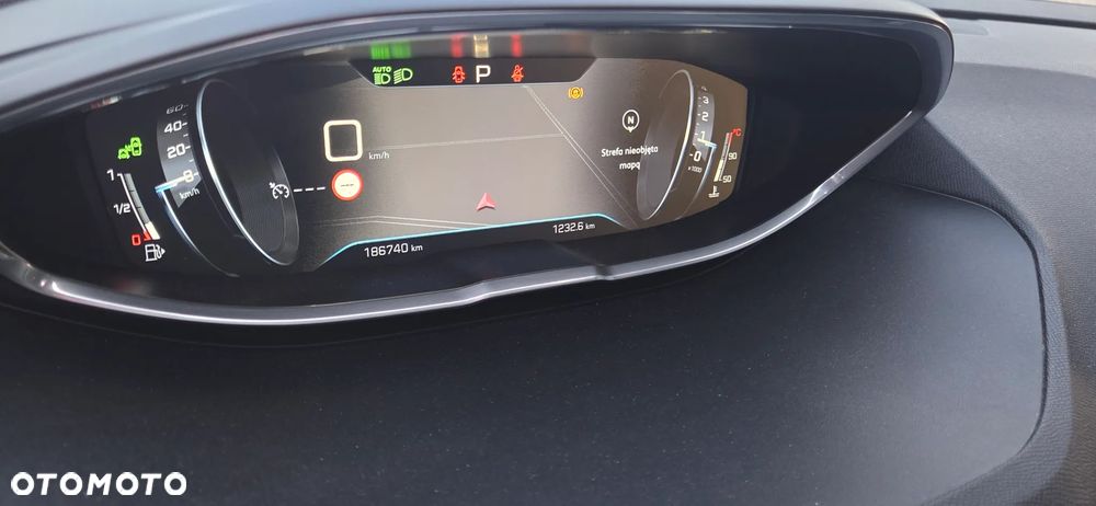 Peugeot 3008 - 8
