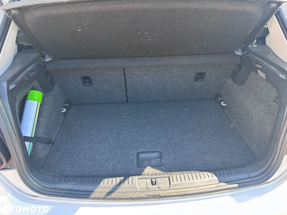 Volkswagen Polo 1.6 TDI DPF Highline - 12