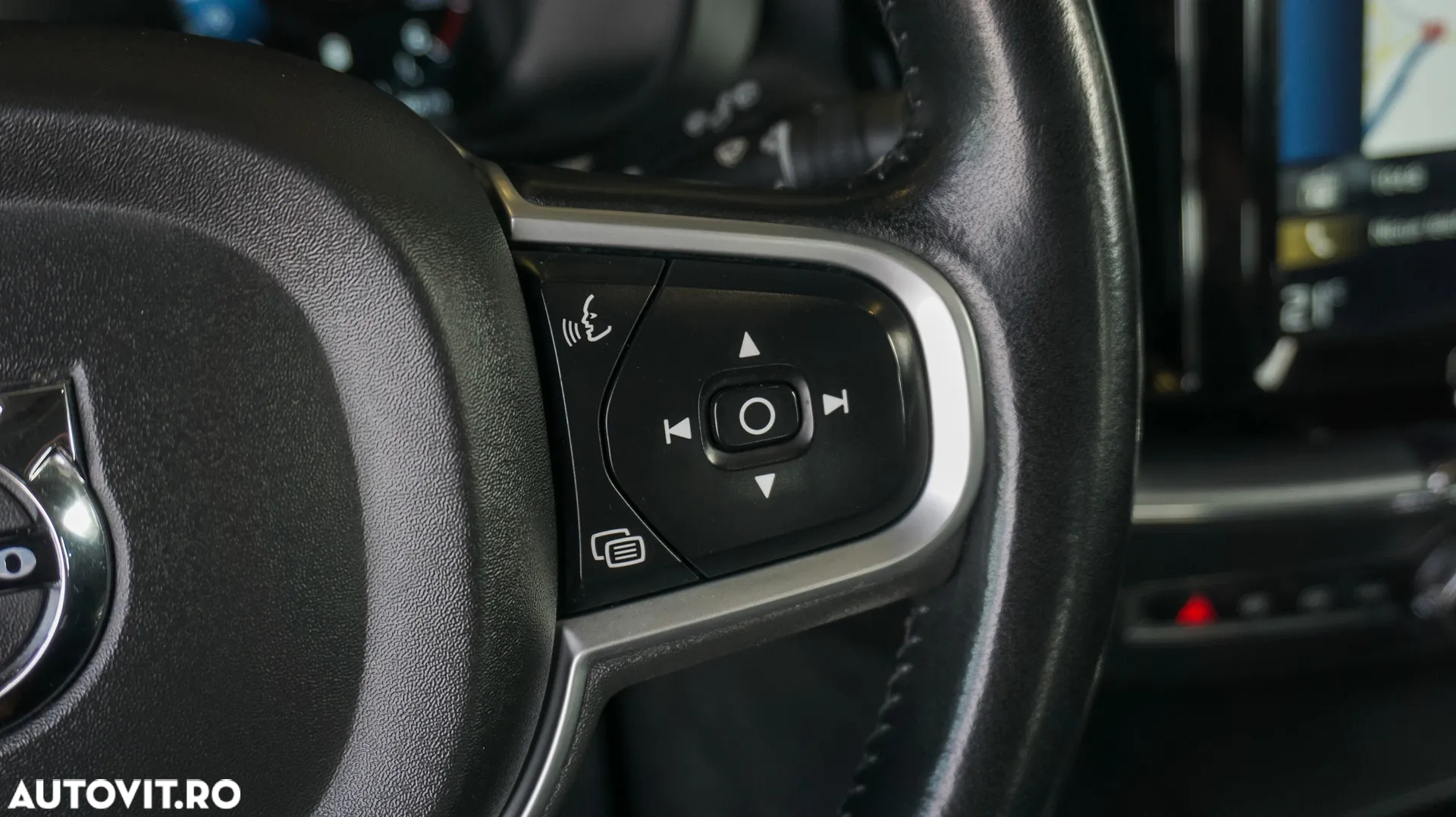 Volvo XC 60 B4 D AWD Geartronic Momentum - 16