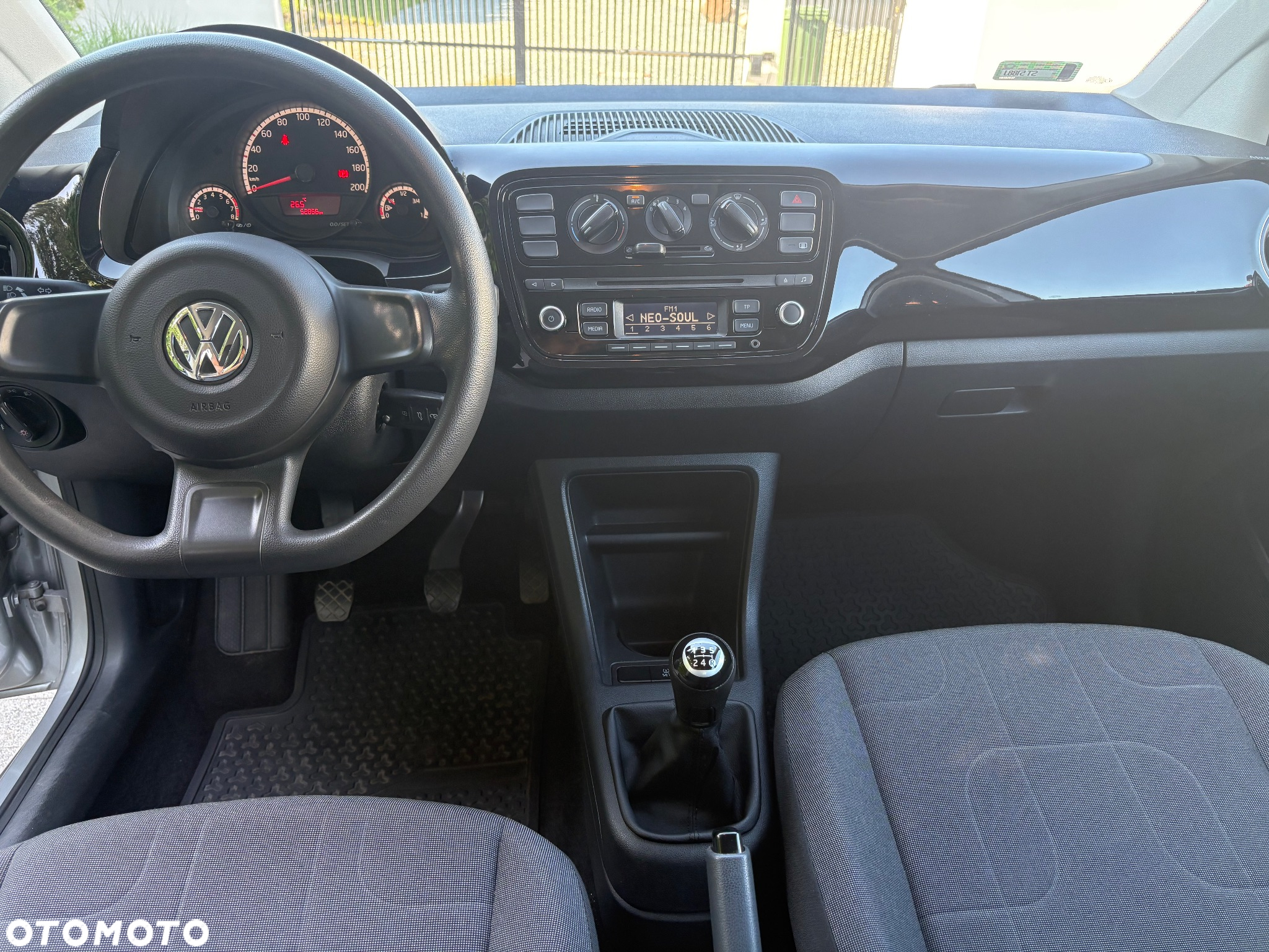 Volkswagen up! - 14
