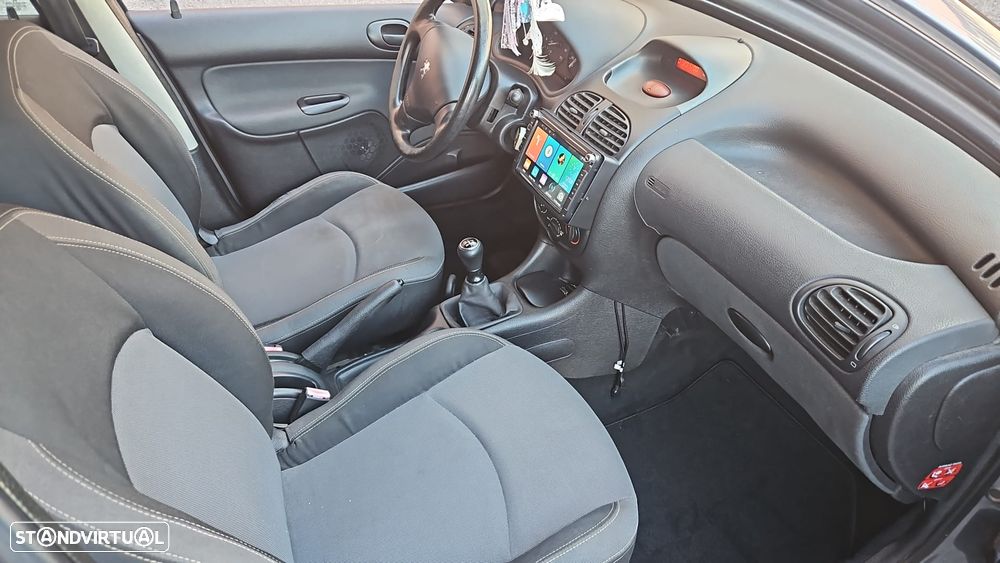 Peugeot 206 - 7