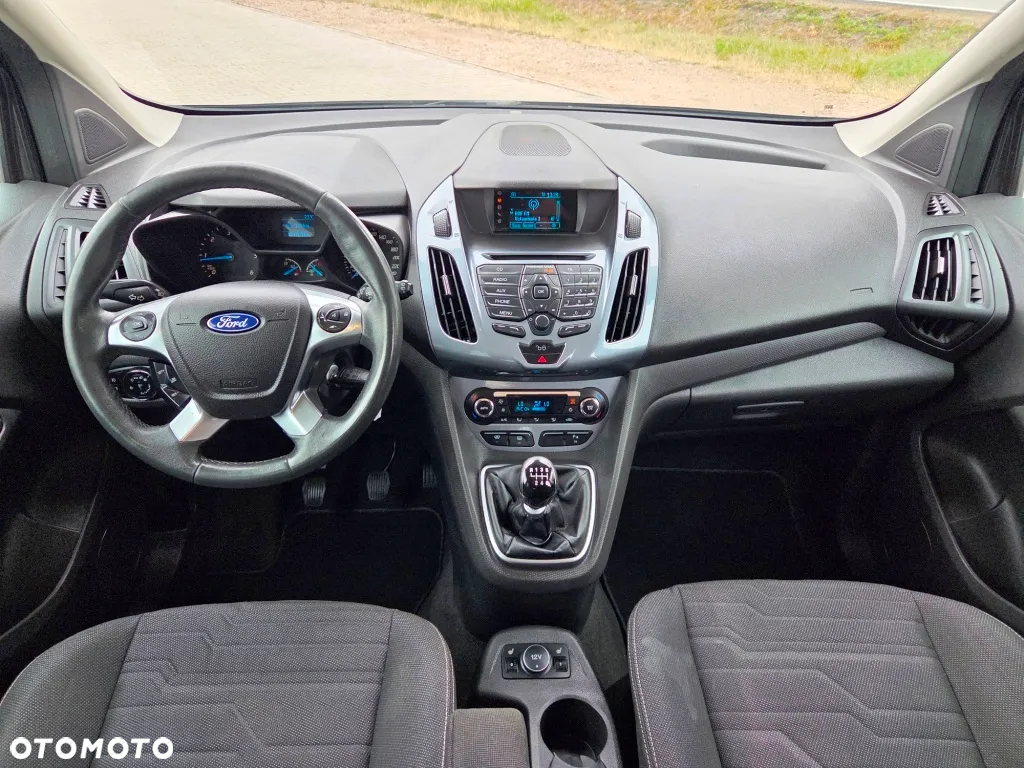 Ford Tourneo Connect Grand - 34
