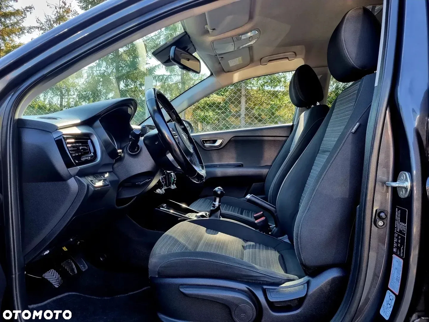 Kia Stonic 1.2 L - 8