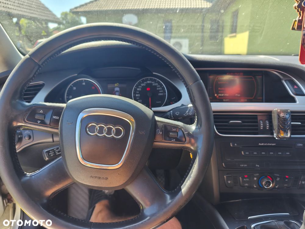 Audi A4 Avant - 5