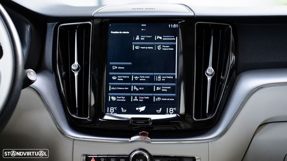 Volvo XC 60 2.0 T8 PHEV Inscription AWD - 36