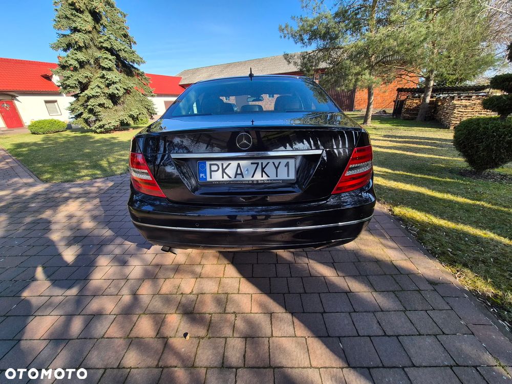 Mercedes-Benz Klasa C 180 (BlueEFFICIENCY) Avantgarde - 18