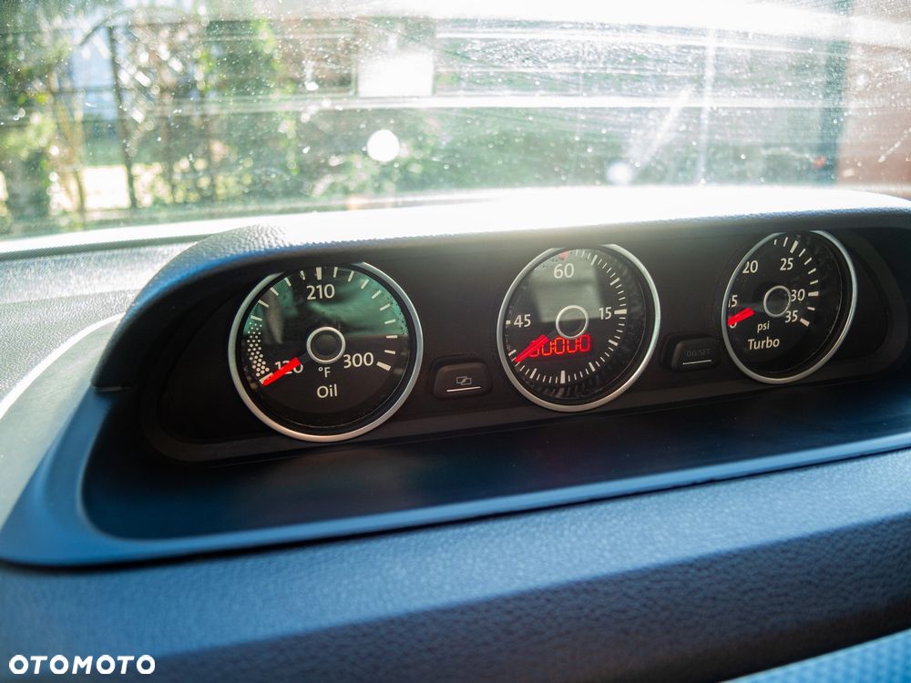 Volkswagen Beetle ver-2-0-tsi-dsg-exclusive-sport - 17