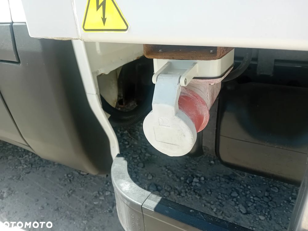 Iveco Daily Chłodnia Kontener - 9