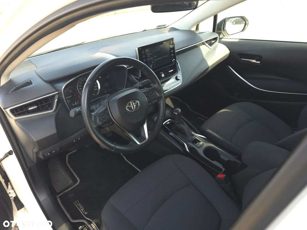 Toyota Corolla 1.8 Hybrid Comfort - 22