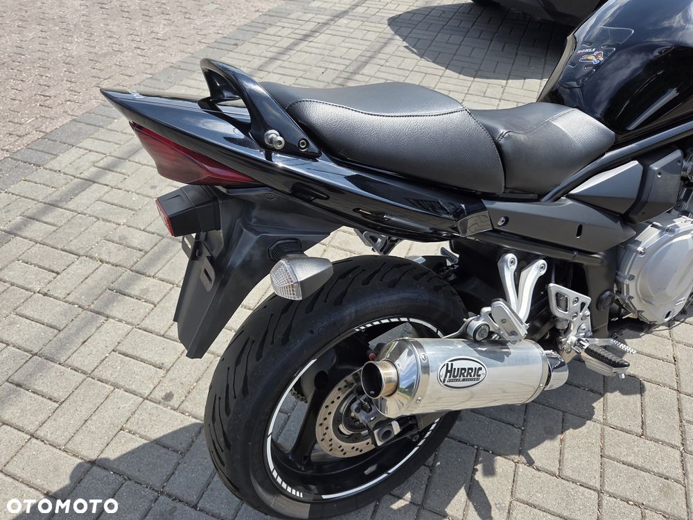 Suzuki Bandit - 25