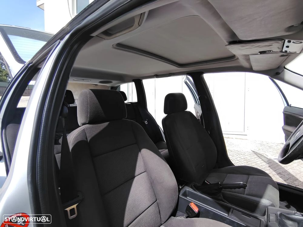 BMW 318 tds Touring - 15