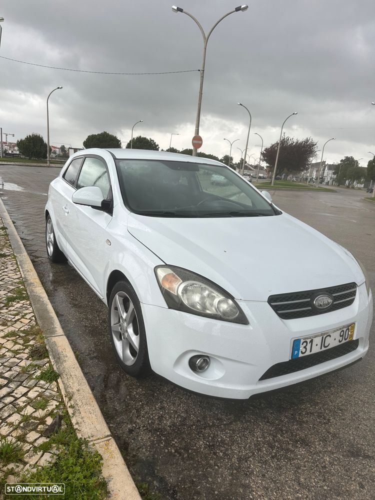 Kia ProCeed - 2