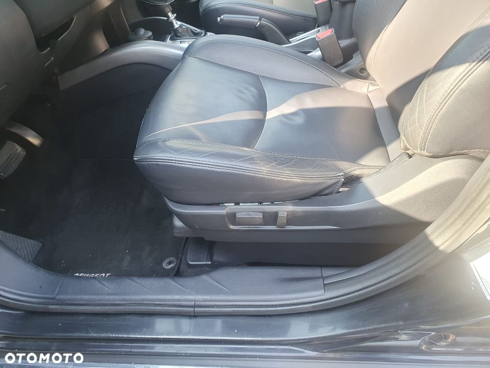 Peugeot 4007 2.2HDi Platinum Euro5 - 13