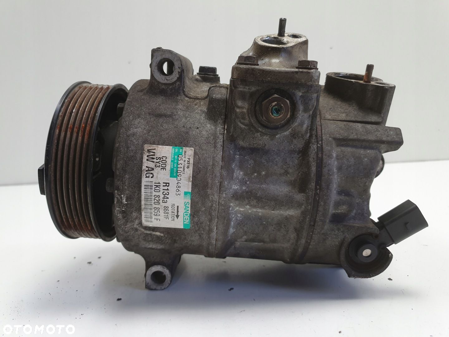 VW Passat B6 2.0 TDI SPRĘŻARKA KLIMATYZACJI 1K0820859F - 1