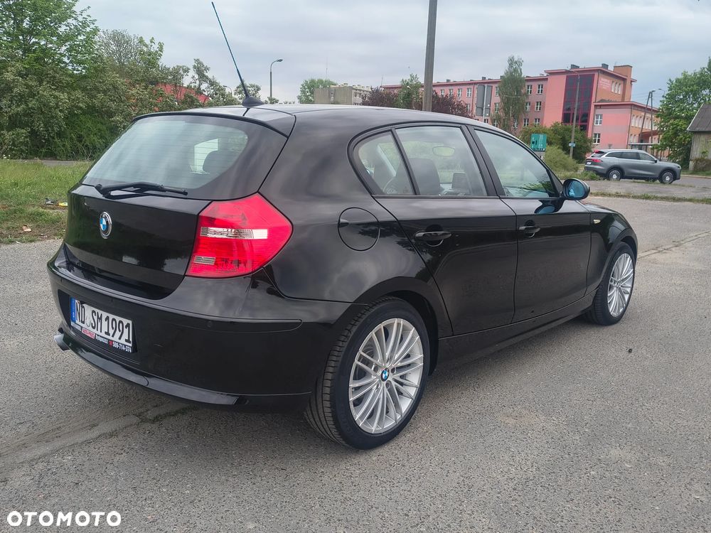 BMW Seria 1 120d DPF Edition Sport - 8