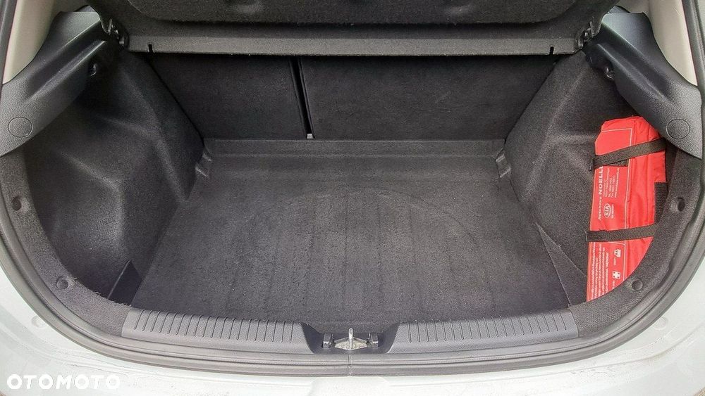 Kia Ceed - 18