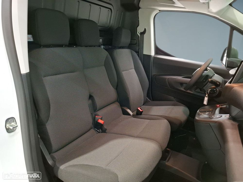 Peugeot e-Partner - 8