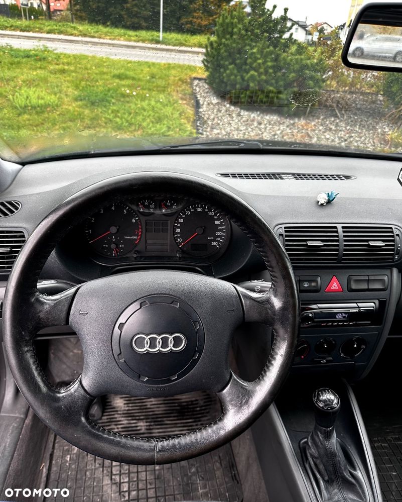Audi A3 1.6 Ambiente - 6