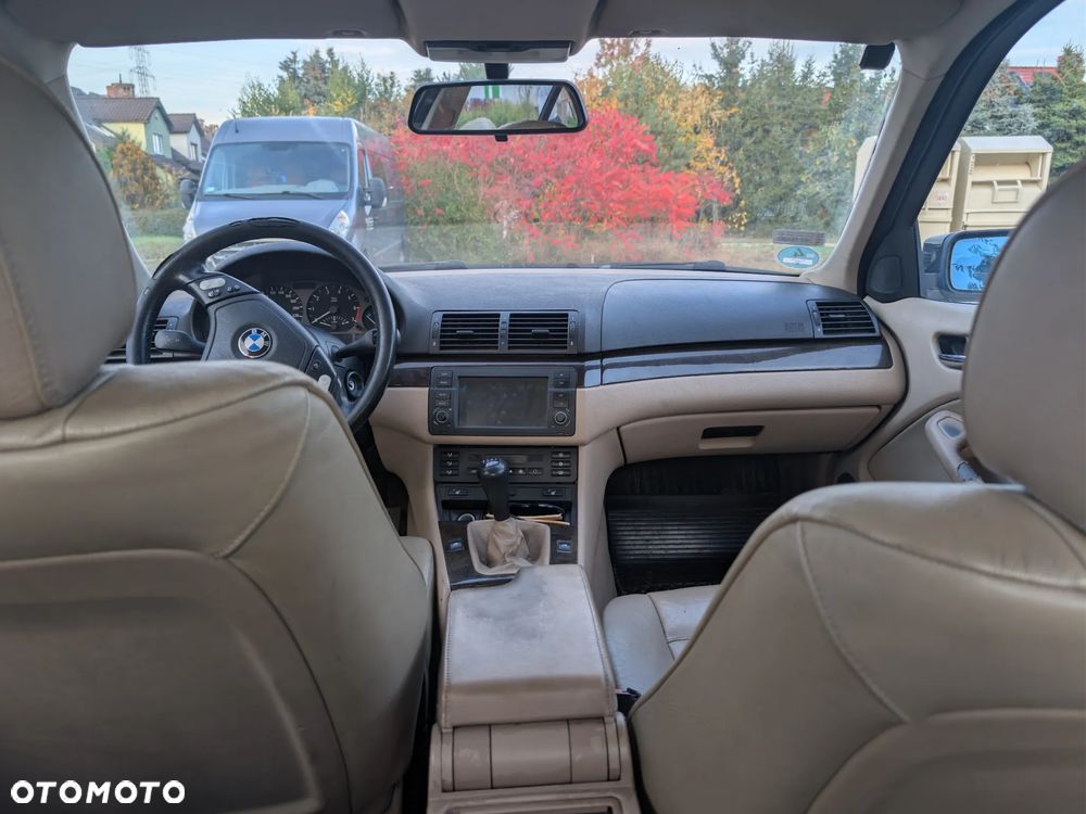 BMW Seria 3 318i - 11