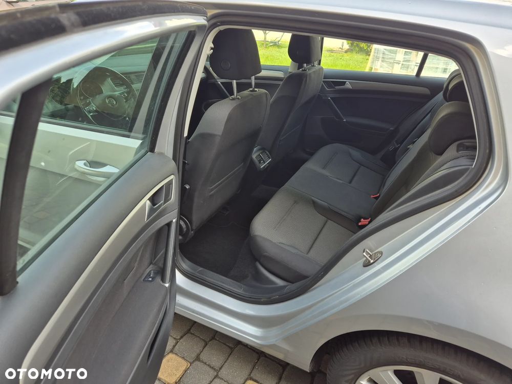 Volkswagen Golf 1.0 TSI BlueMotion Comfortline - 11