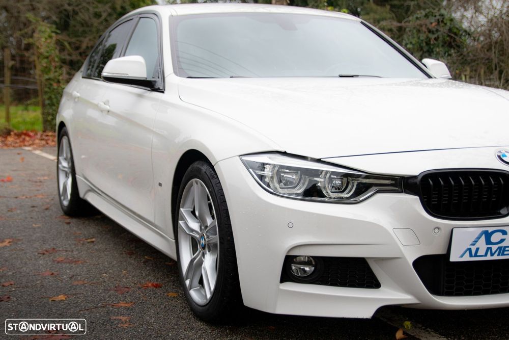 BMW 330 e iPerformance Pack M - 8