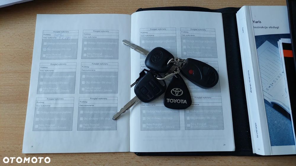Toyota Yaris - 25