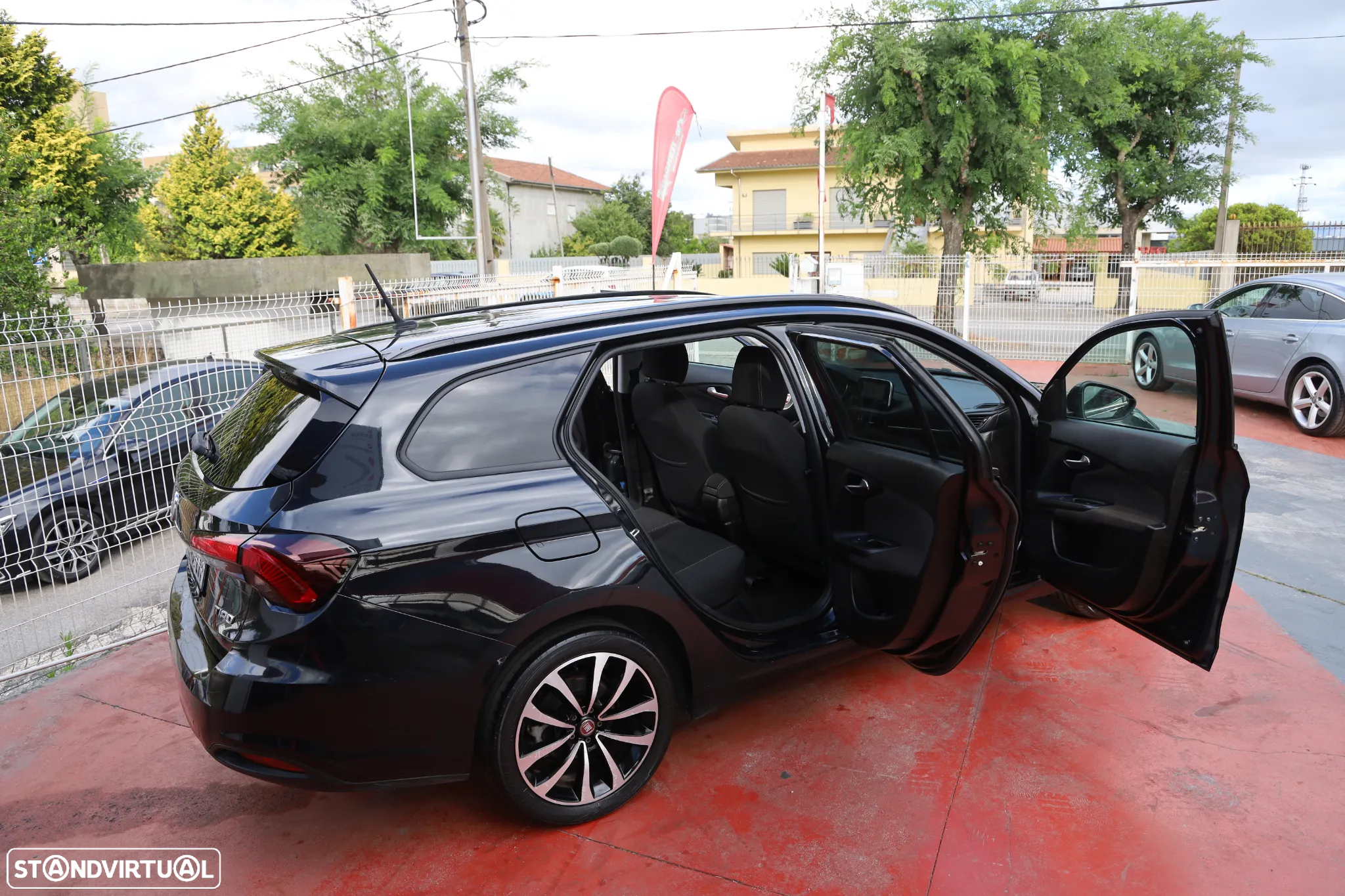 Fiat Tipo Station Wagon 1.3 M-Jet Lounge Tech J17 - 22