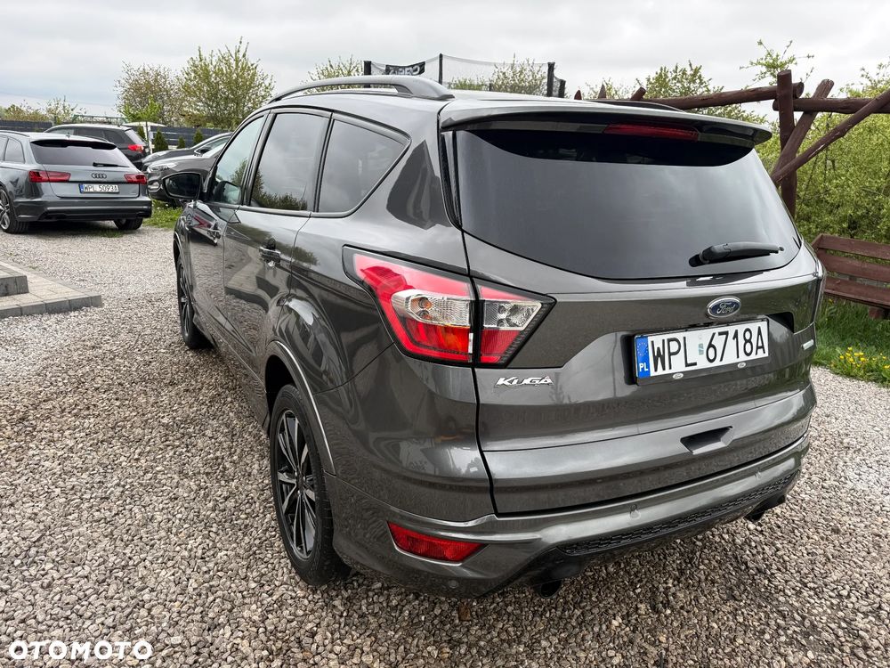 Ford Kuga 1.5 EcoBoost 2x4 ST-Line - 13