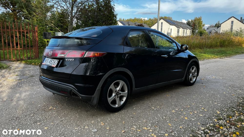 Honda Civic 1.8 Comfort - 8