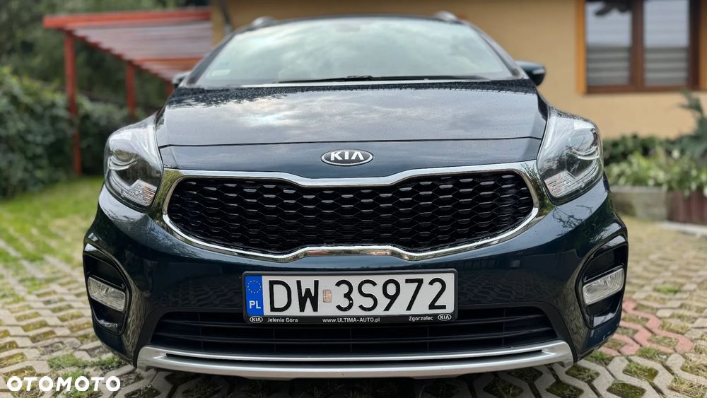 Kia Carens 1.7 CRDi Business Line 7DCT - 12