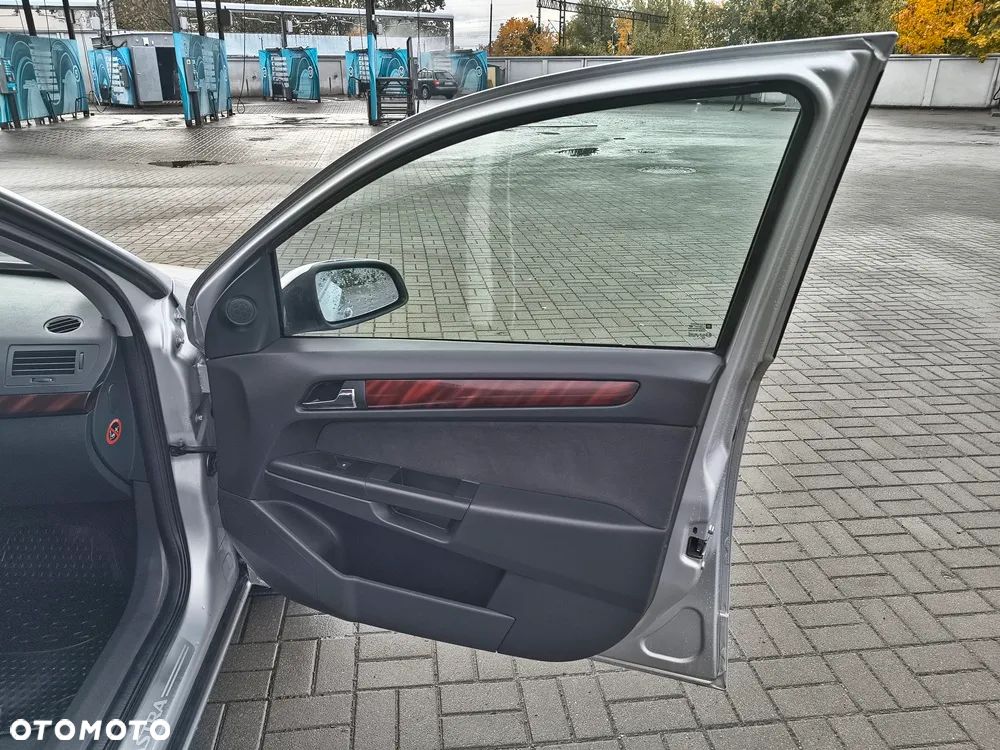 Opel Astra 1.6 Enjoy - 18