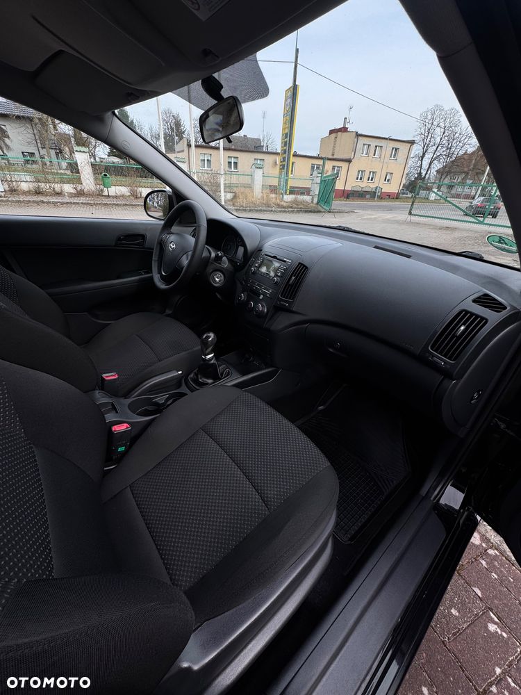 Hyundai i30 1.4 Base - 8