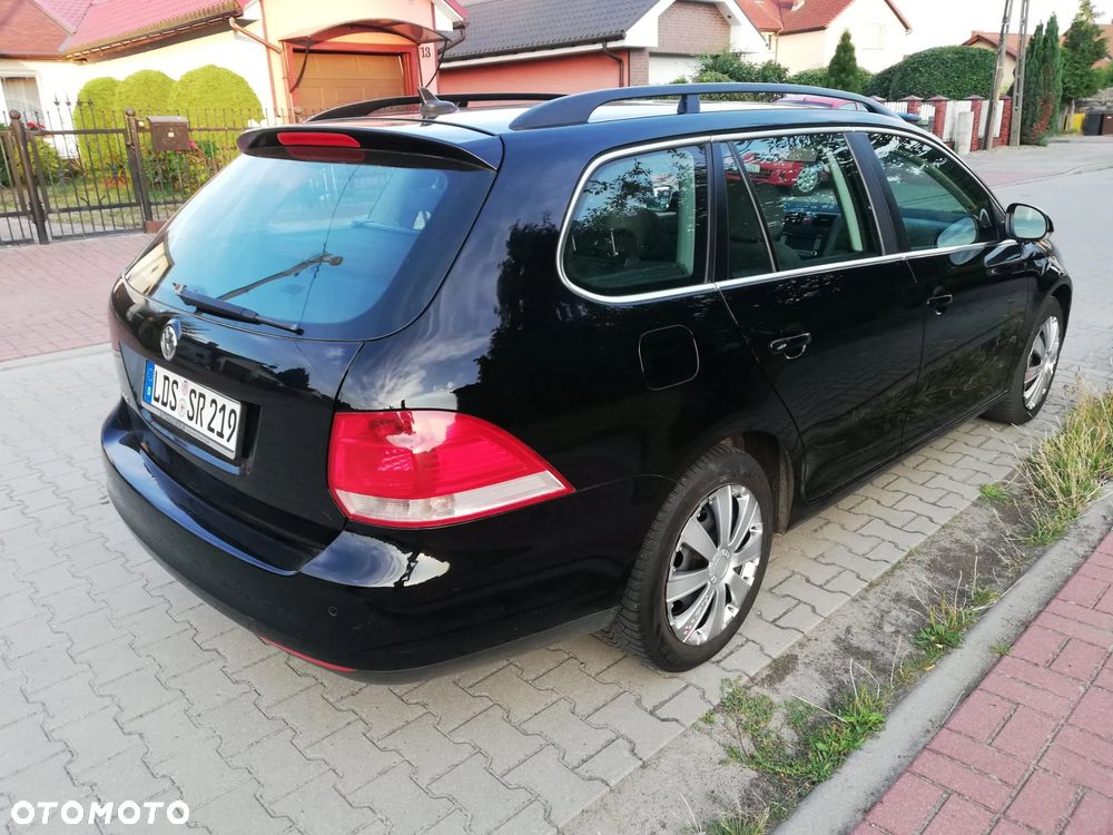 Volkswagen Golf 2.0 TDI DPF Trendline - 4