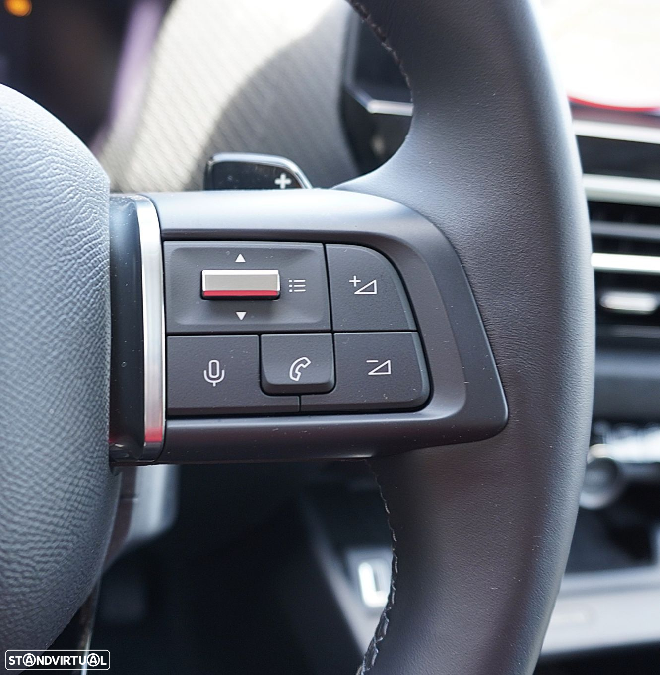 Citroën C4 1.2 PureTech Shine EAT8 - 13